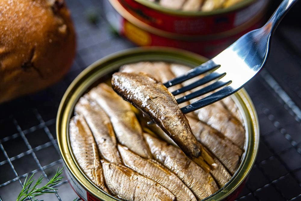 MW Polar Brisling Sardines, Smoked In Olive Oil, 4.23 Oz - Pack of 12
