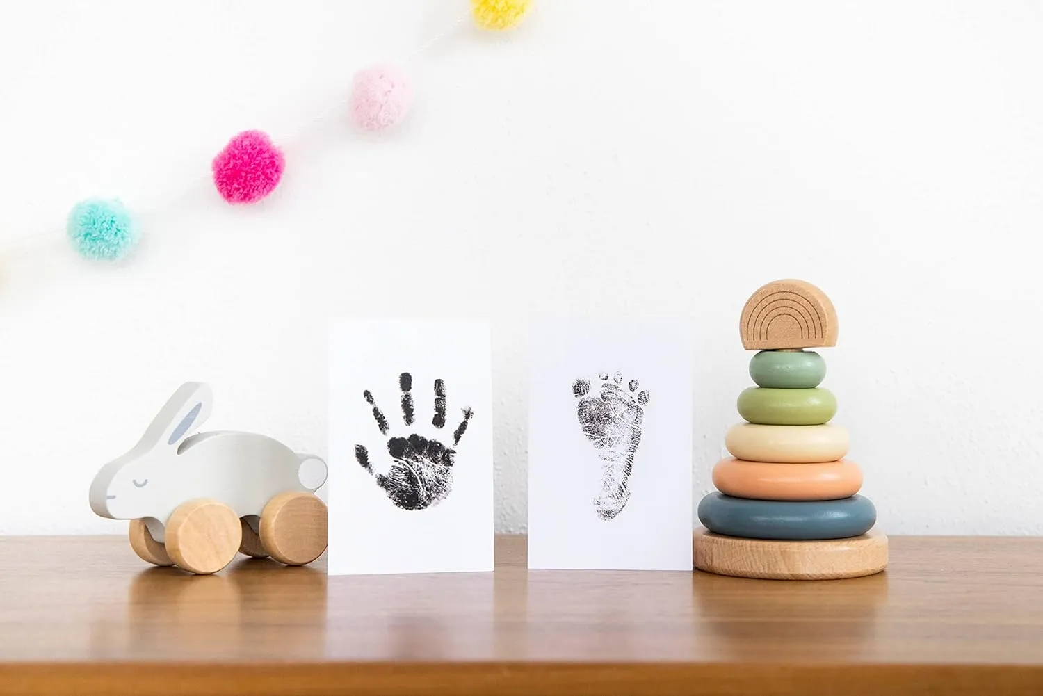 Pearhead 4-Pack Clean-Touch Ink Pad Kit, Mess-Free Inkless Hand and Footprint Kit, Baby Foot Printing Kit, Cat and Dog Paw Print Kit, Suitable for Babies and Pets