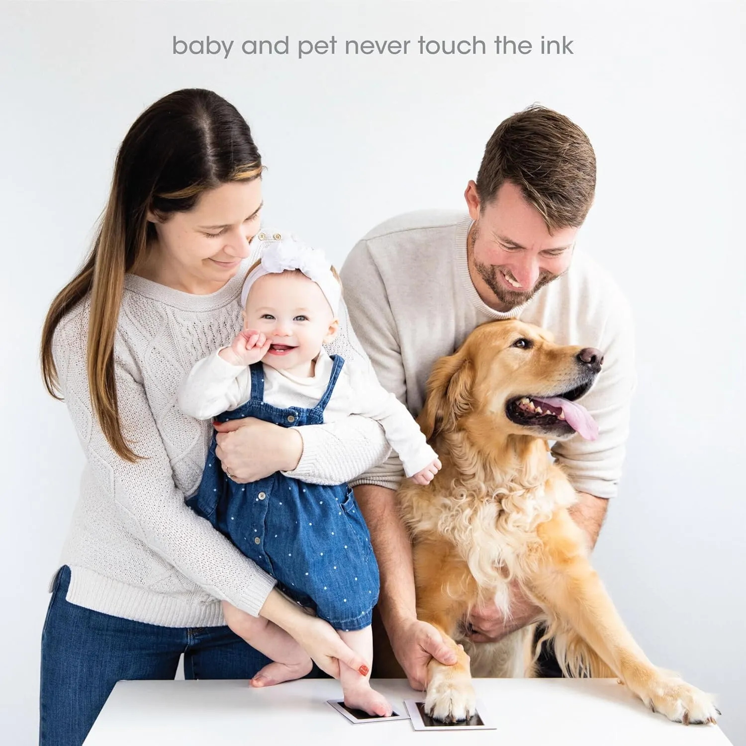 Pearhead 4-Pack Clean-Touch Ink Pad Kit, Mess-Free Inkless Hand and Footprint Kit, Baby Foot Printing Kit, Cat and Dog Paw Print Kit, Suitable for Babies and Pets