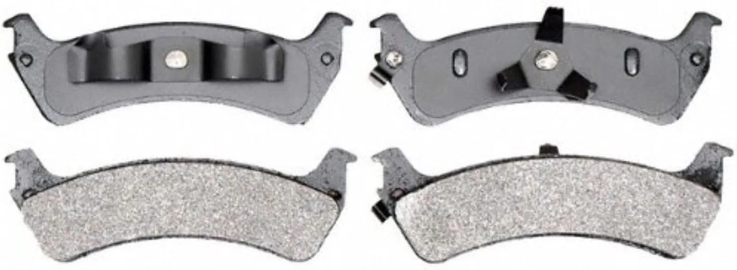 Raybestos SGD667M Service Grade Semi-Metallic Disc Brake Pad Set