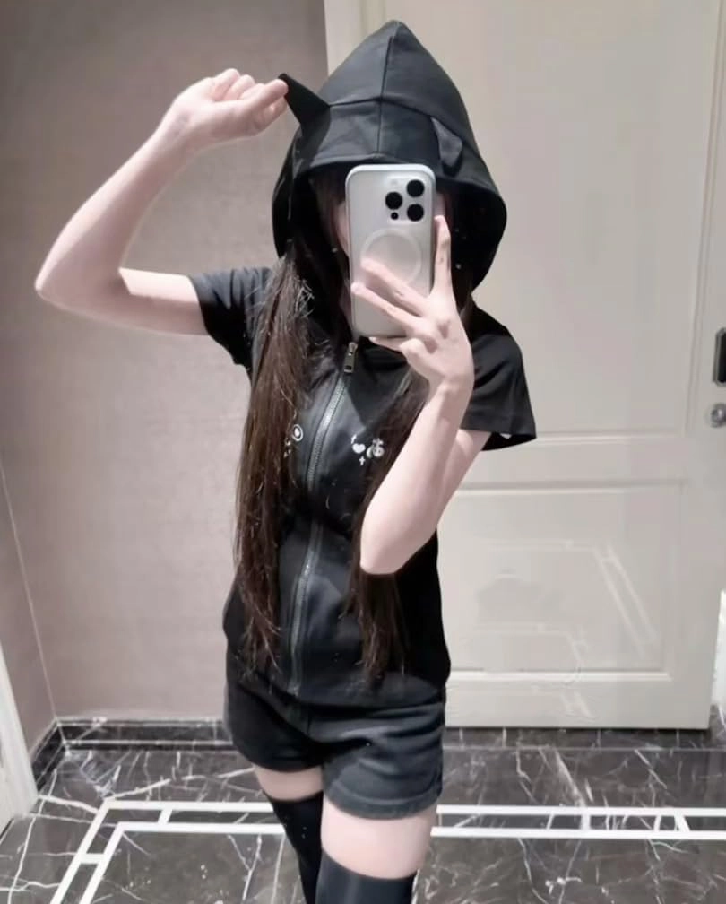 Women's Y2K Short Sleeve Hoodies Full Zip Up Cute Cat Slim Fit Sweatshirt Harajuku Kawaii T-Shirt